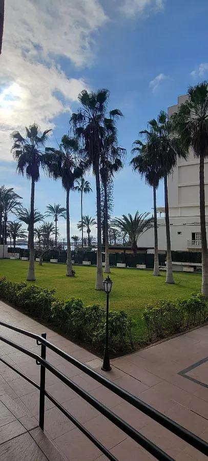 Comodoro Los Cristianos 302T アパート